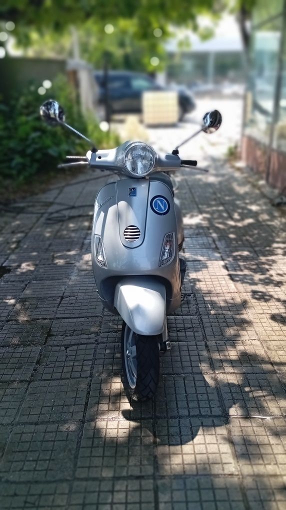 Скутер Веспа Vespa 50lx