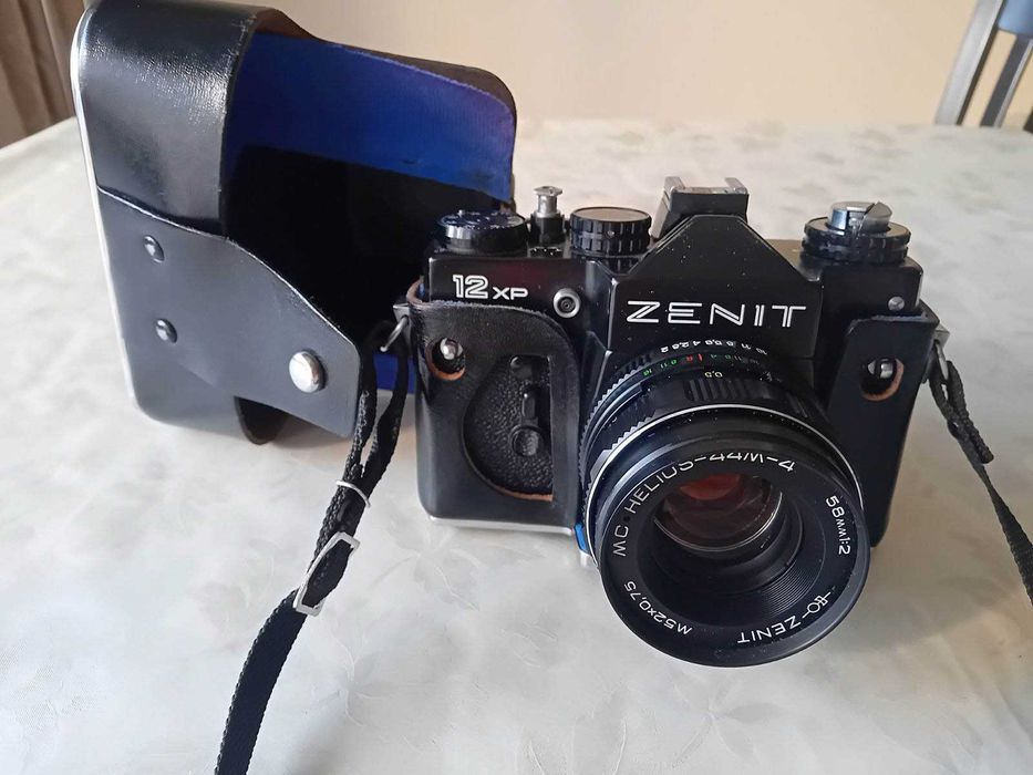лентови фотоапарати  Зенит и Фед