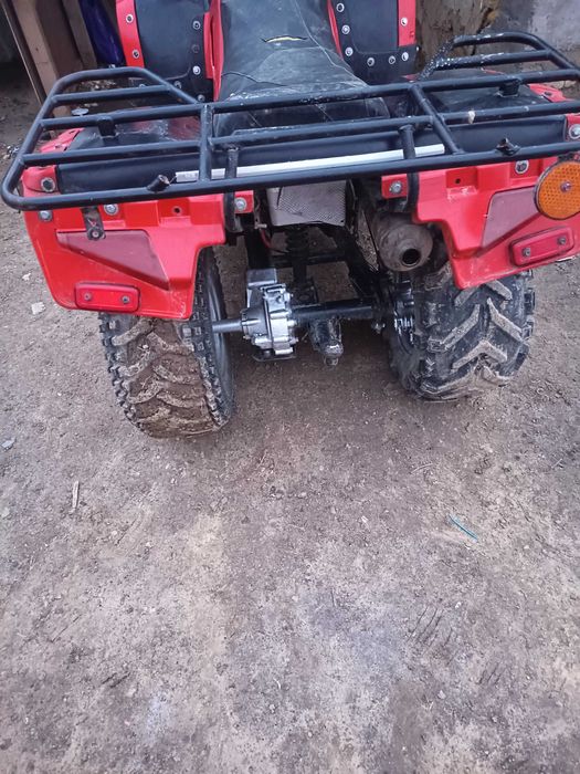 Vând ATV de 250 cc plus remorcuta ATV pornește bine nu am acte la iel