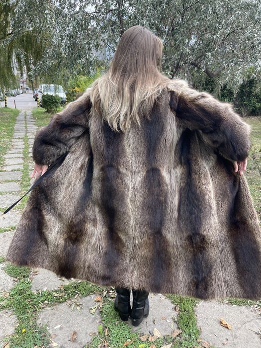 Haina lunga din blana naturala de raton