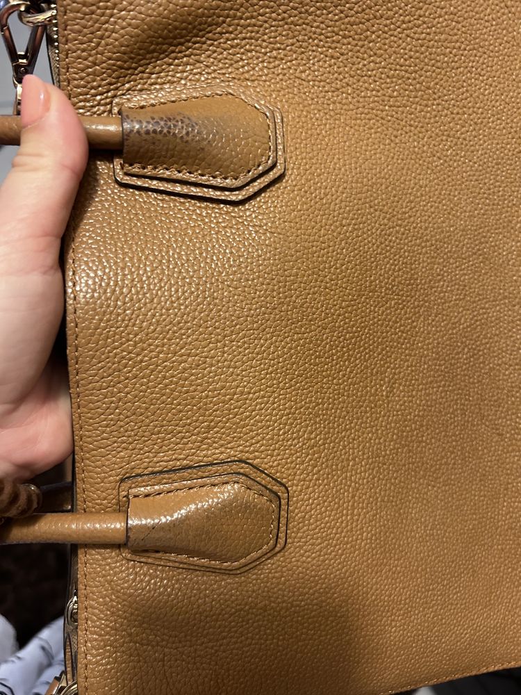 Чанта на Michael Kors