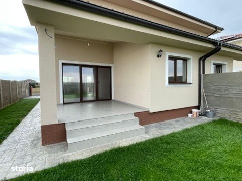Duplex 5 camere cu finisaje premium-Moșnița Nouă