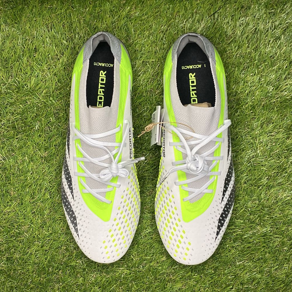 Професионални Бутонки Adidas Predator Accuracy.1 FG