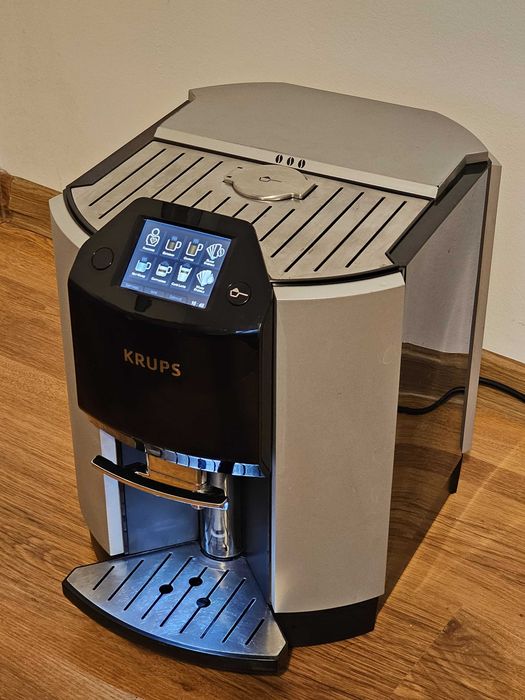 Espressor automat Krups/ Aparat de cafea Krups