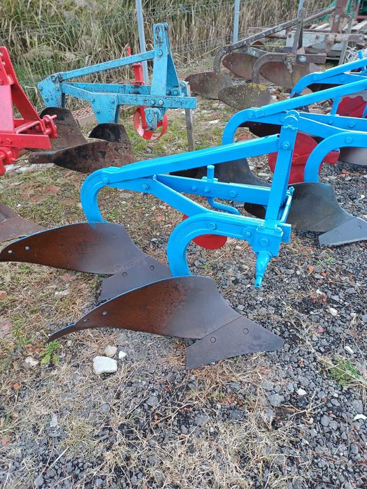 plug cu 2 brezde dupa tractor de la 40 cp pana la 60 cp