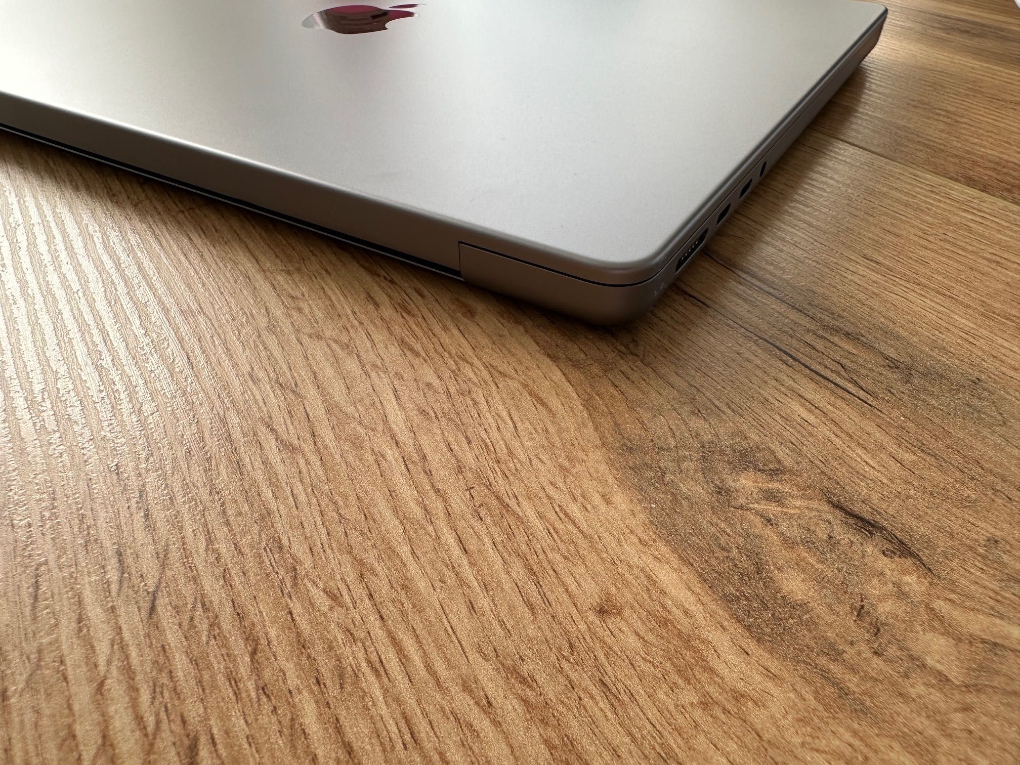MacBook Pro 14" M3 8-CPU, 10-GPU, 24GB RAM, 512SSD,ГАРАНЦИЯ