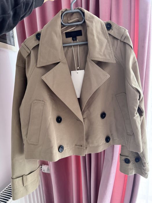 Viral trench zara s
