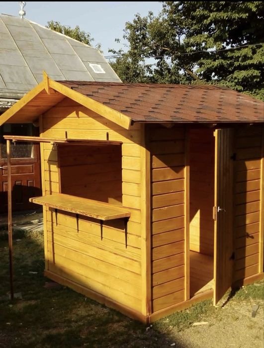 Vând căsuță din lemn