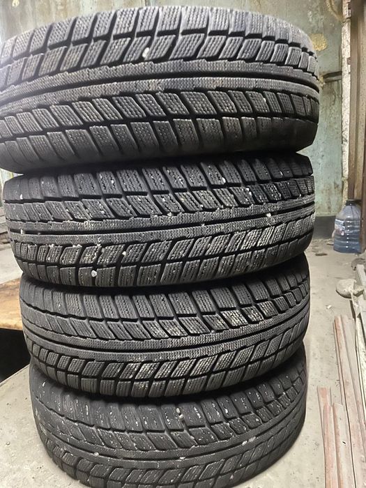 Продам резину зимнию