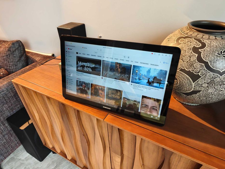 Samsung Galaxy View 18.4" Tablet !