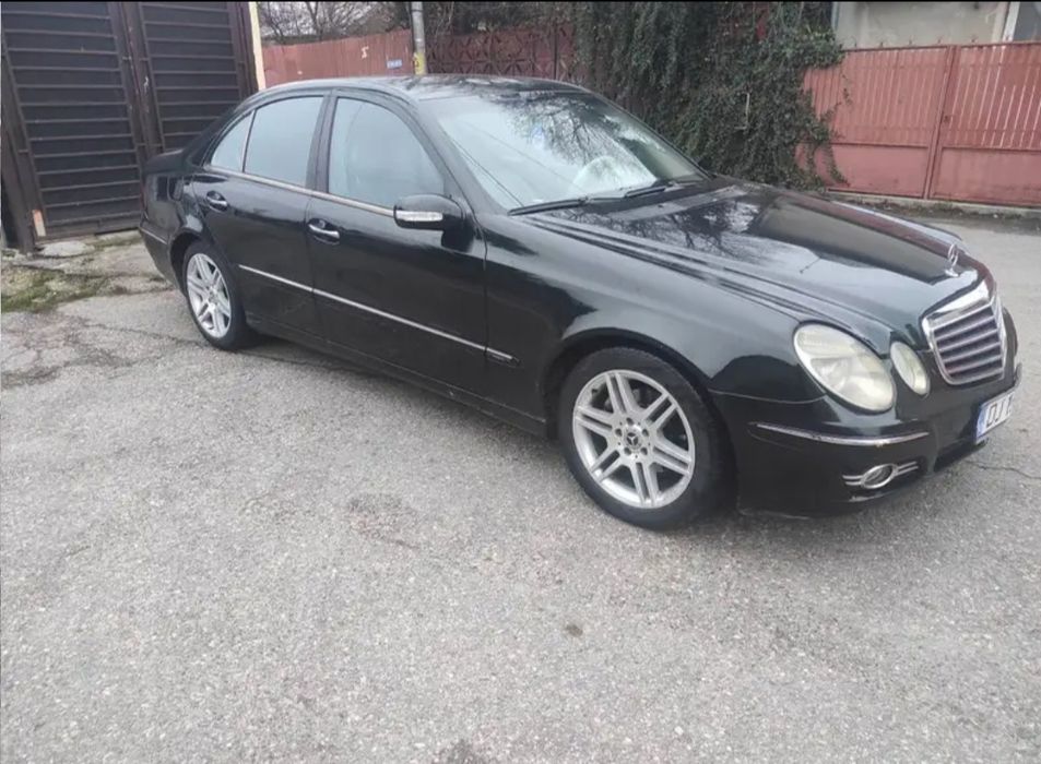 Vând sau schimb Mercedes E class 2.7 diesel