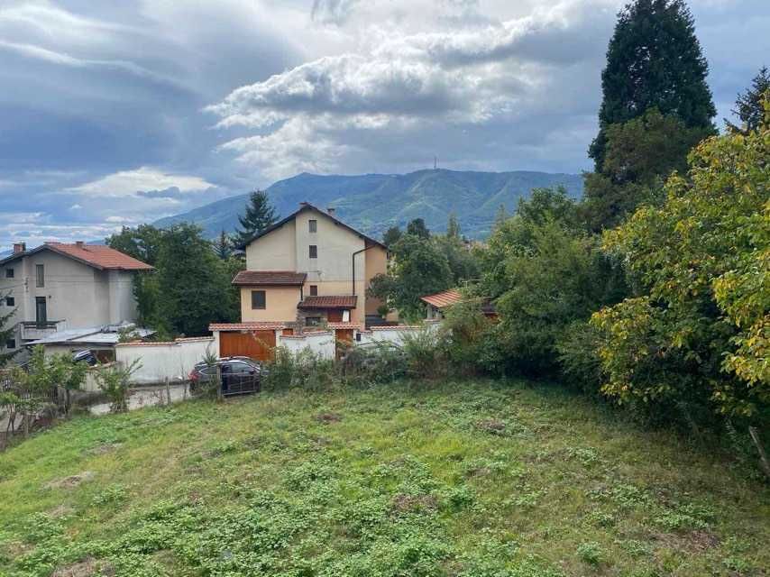 Продава парцел в Горна Баня