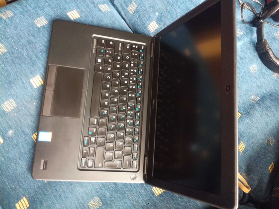 Лаптоп Dell latitude E5250