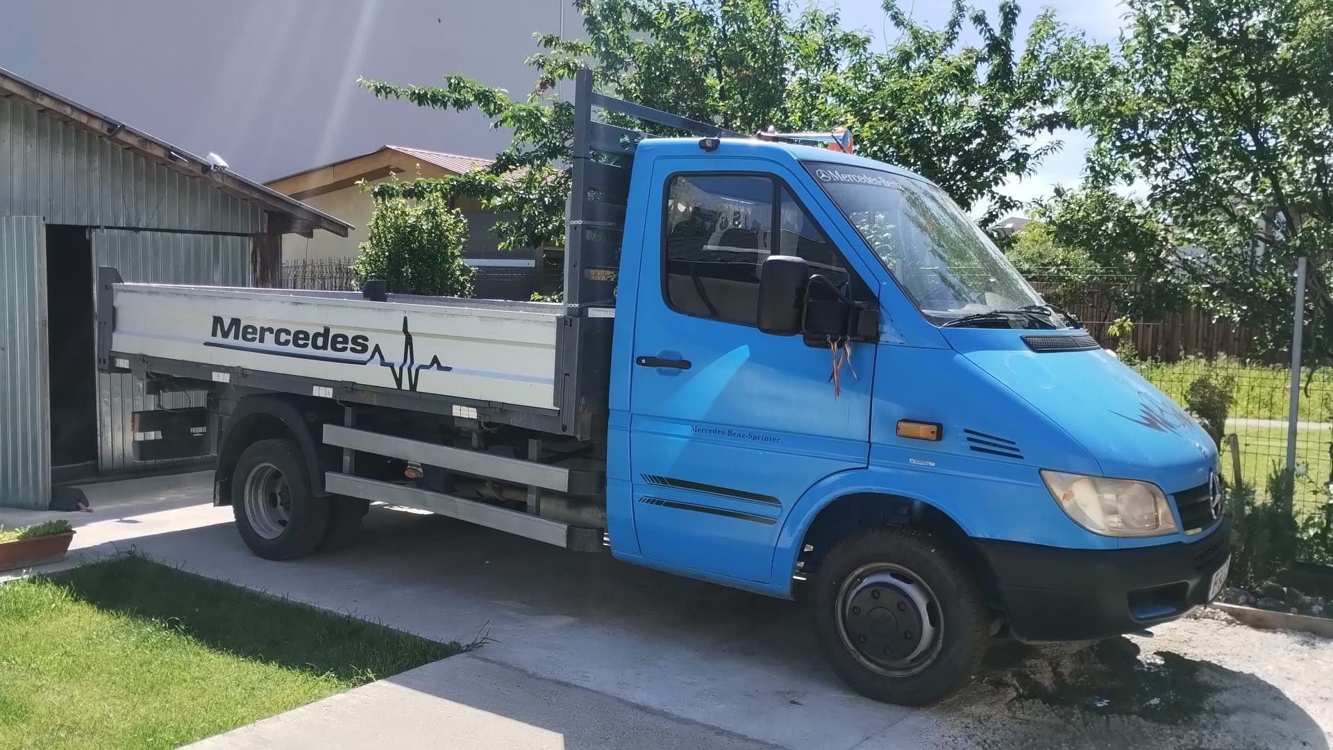 Vând Mercedes -Sprinter Basculabilă