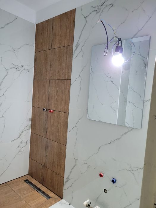 Vand apartament 2 camere decomandat et1 central ( bloc Catena)