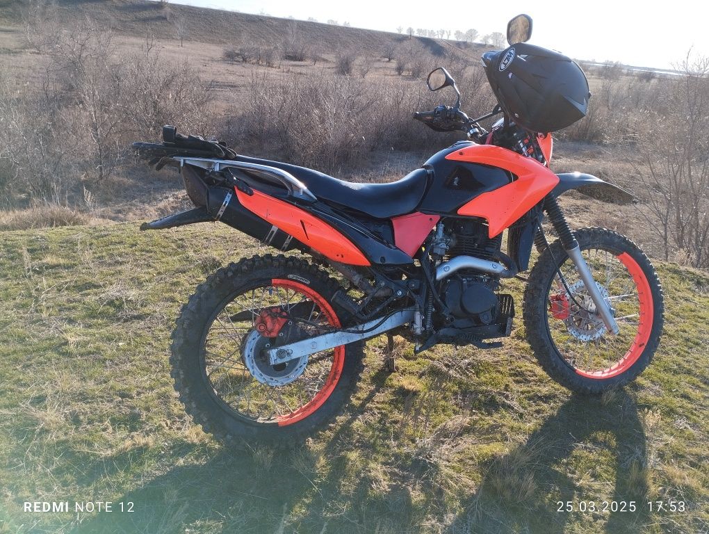 Продам Индуро B5