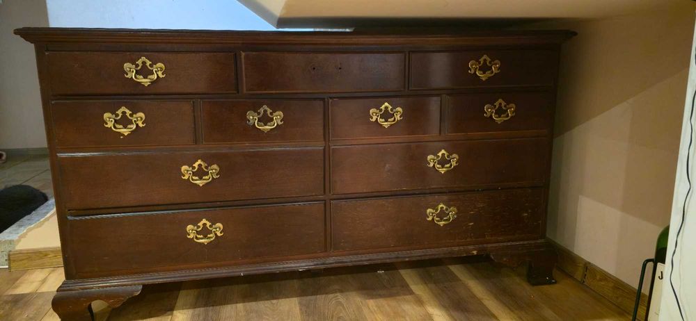 Скрин от черешово дърво