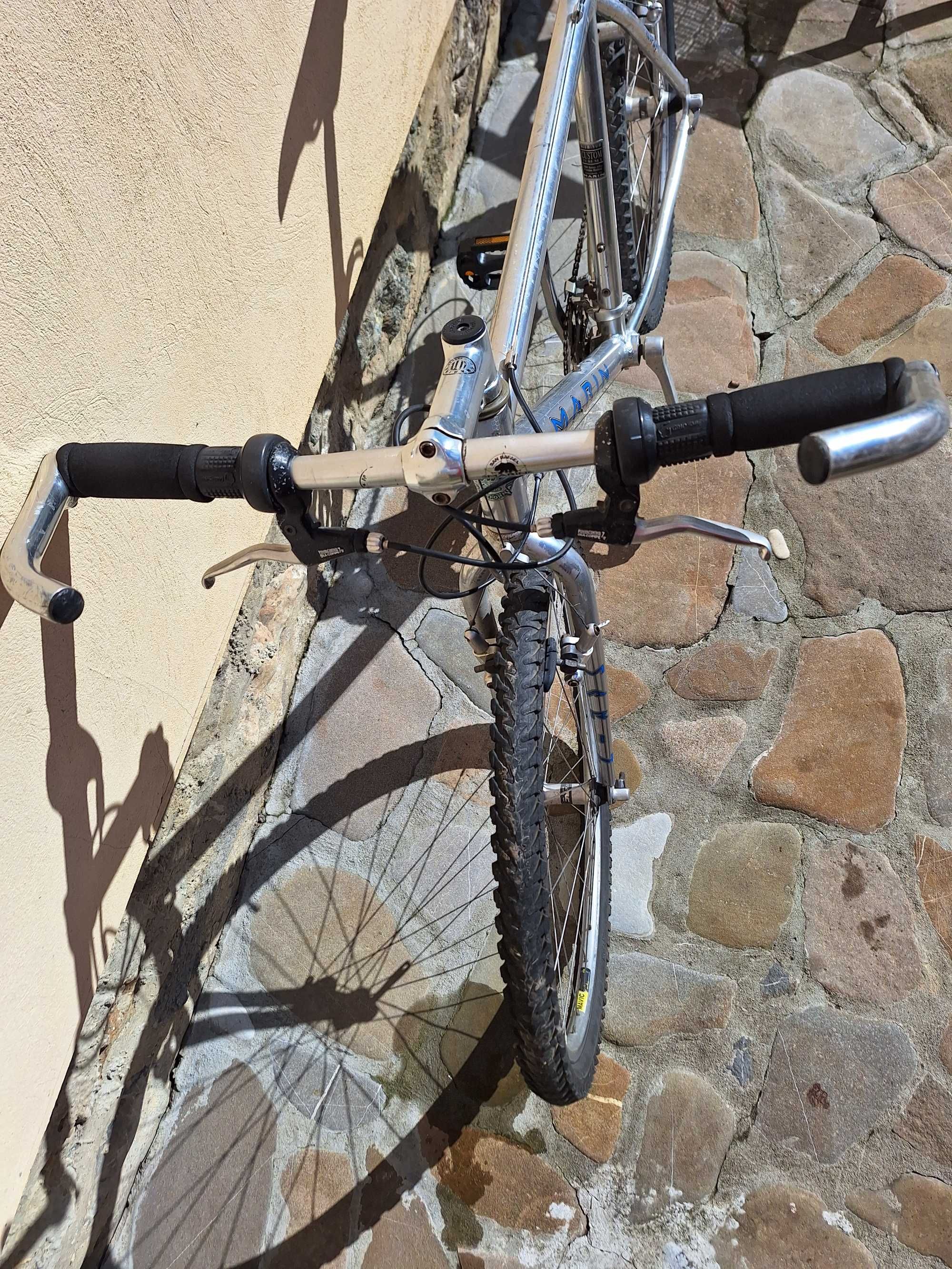 Bicicleta cadru aluminiu montenbike Marin