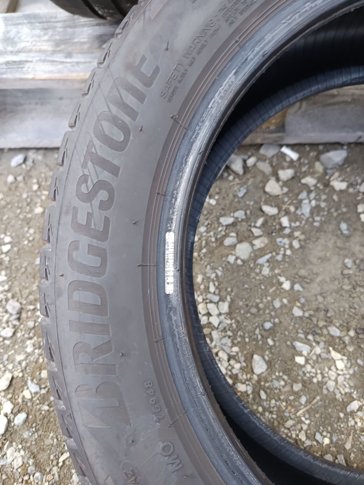 205 55R 17 BRIDGESTONE Дот3819