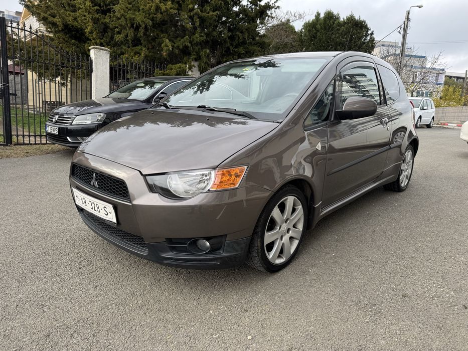 Recent adusa pe roti , numere valabile , impecabila, benzina E 5