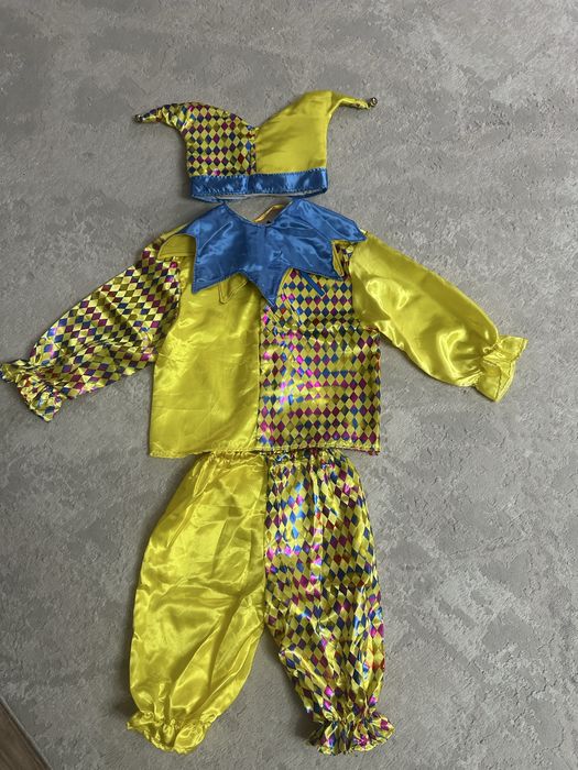 Карнавальный костюм- Шут