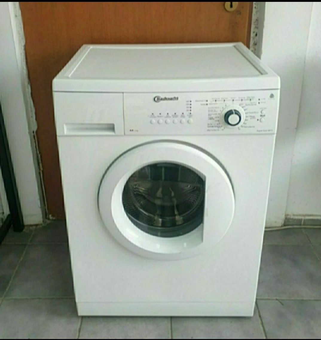 LICHIDARE DE STOC.  Masina de spălat rufe Bosch  / Siemens  wmfa 1230