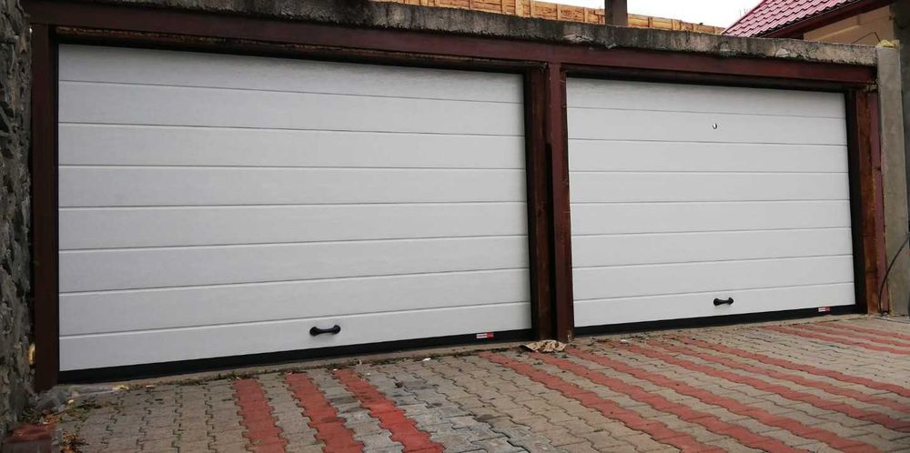 Usa garaj sectionala 2600x2000 pe alb, cu automatizare