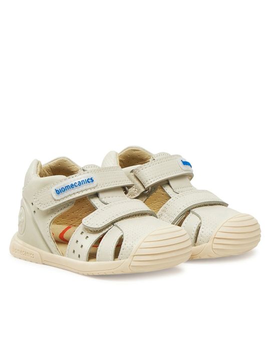 Sandale biomecanics.