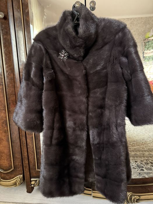 Норковая шуба 150 000 тг
