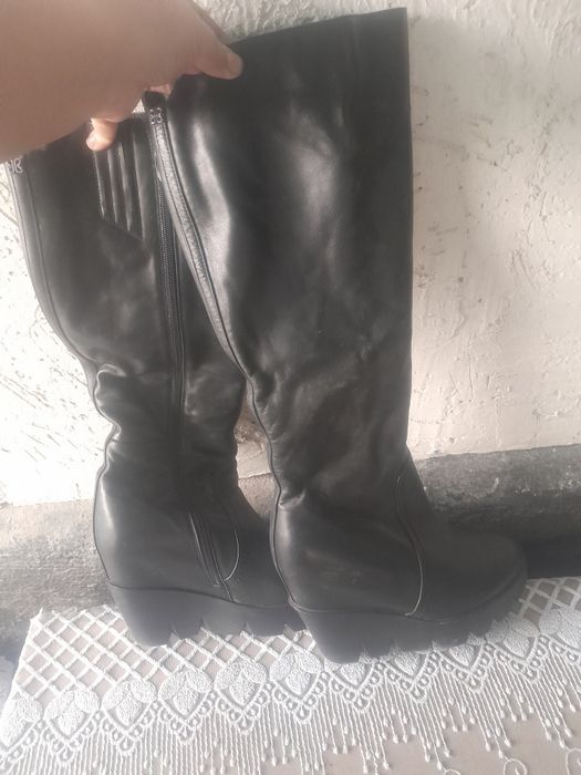 Продам зимние сапоги