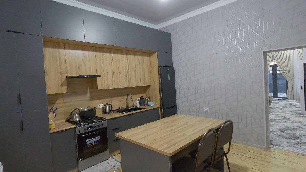 EVROREMONT QILINGAN 2 qavatli 202 m2 xovli uy sotiladi