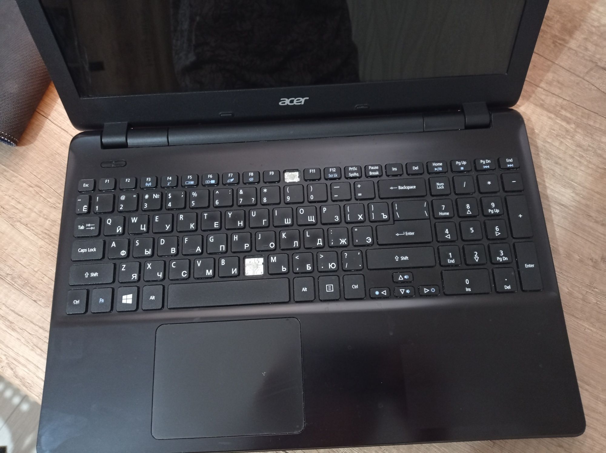 Acer e5-751g клавиатура в подарок GTX 810m, 8gb, 1tb, i3