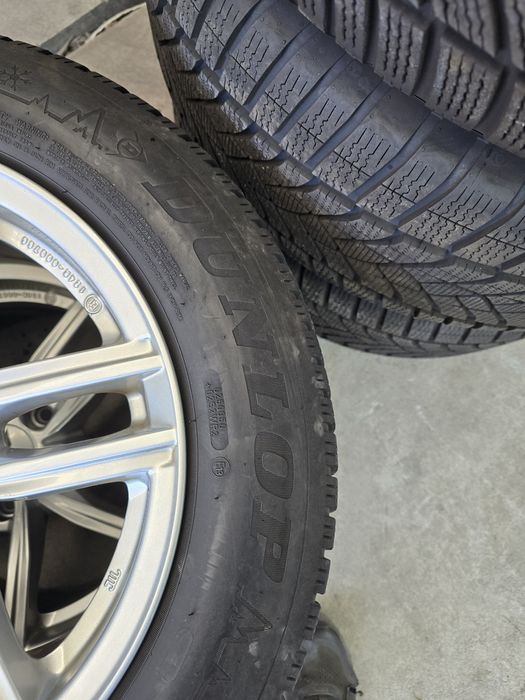 2 Броя Гуми 215/60/16 Dunlop 6mm
