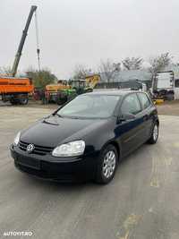 Volkswagen Golf 1.6MPI