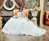 Свадебное платье 150.000