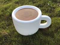 Масичка за кафе с формата на кафеена чаша