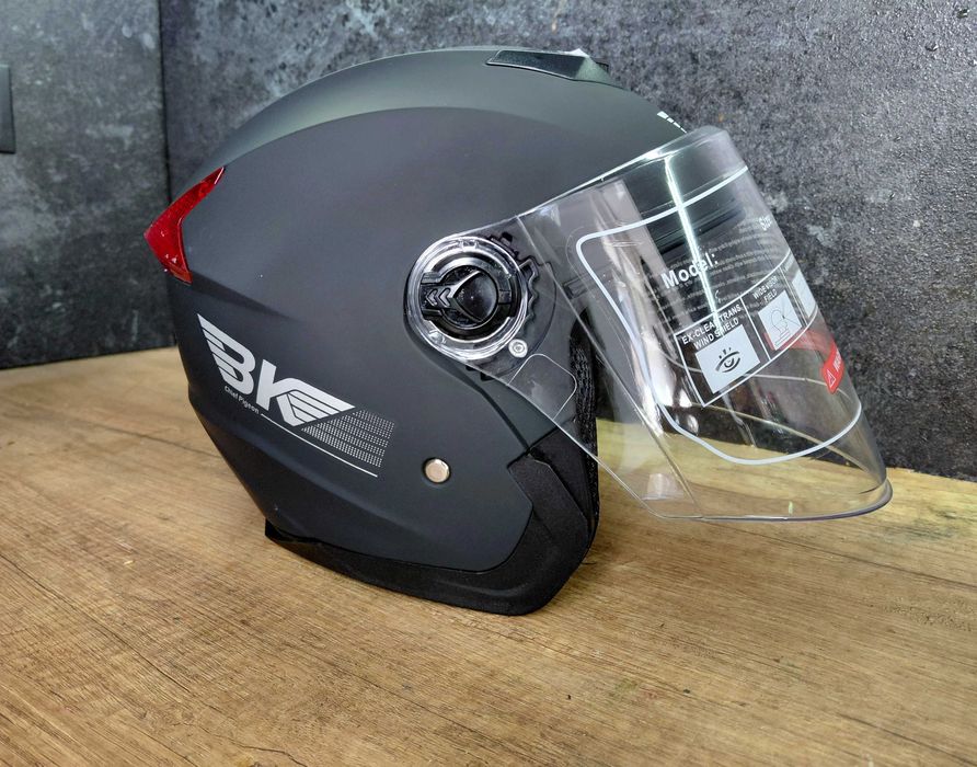 Перфектният Коледен Подарък! Каска/Шлем за Скутер, Тротинетка