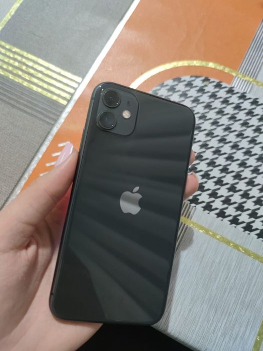 Telefon iphone 11 ,128 GB ,Negru