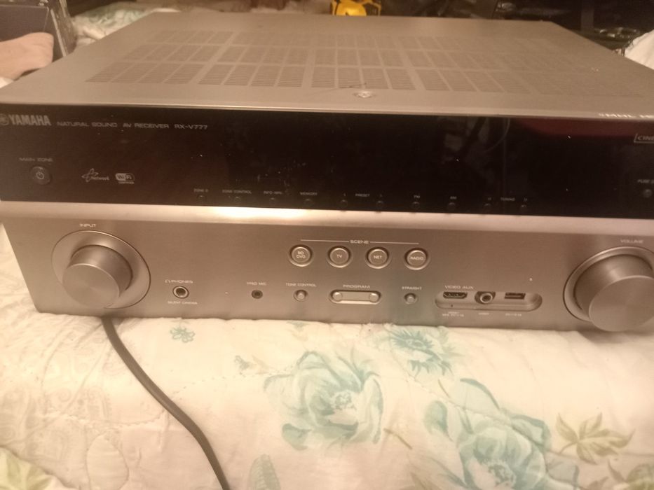 Anplificator yamaha rx v777