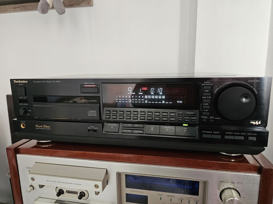 Technics cd player  SL-P 990