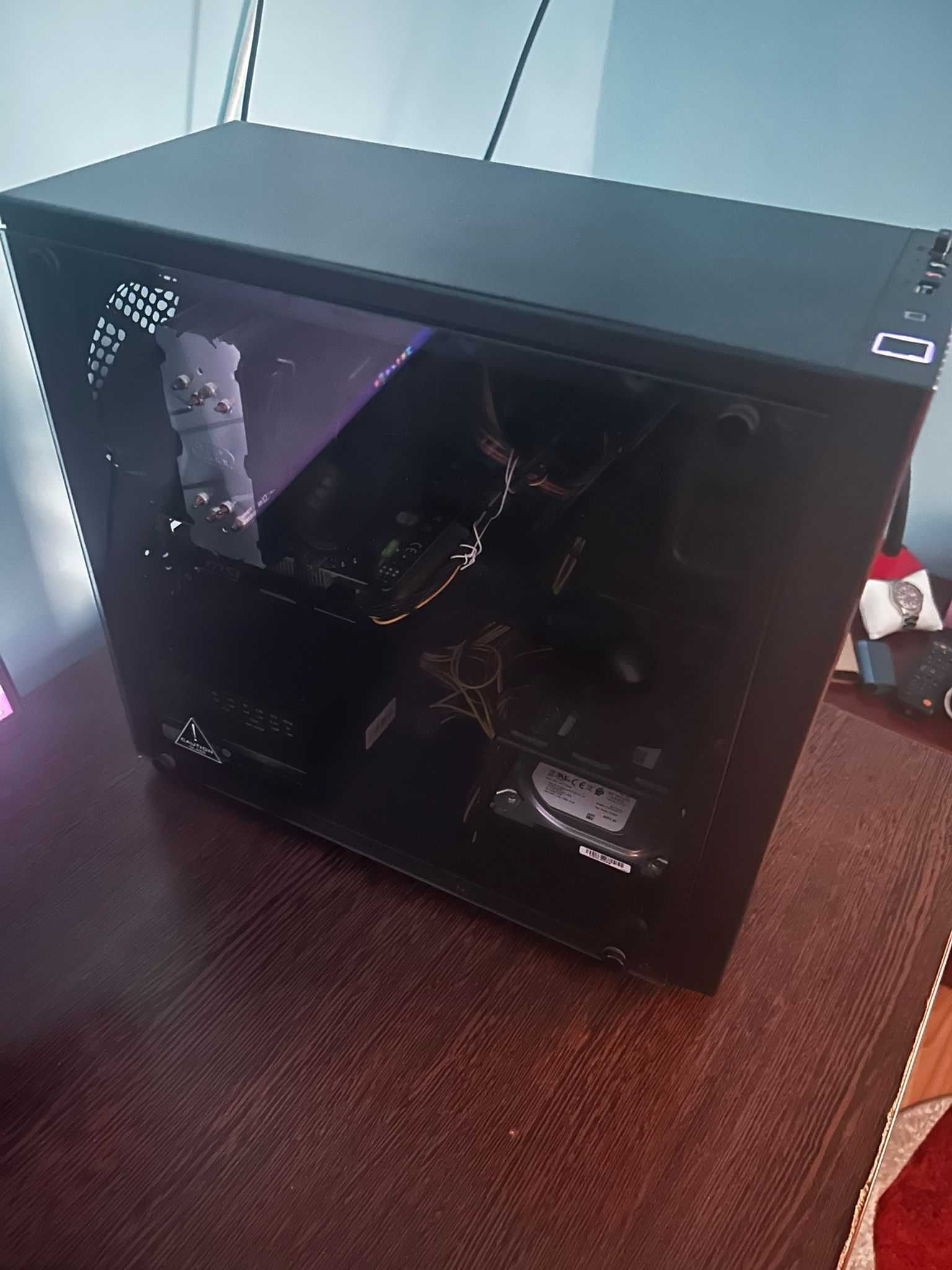 Vând PC Gaming i5 10400F GTX 1650