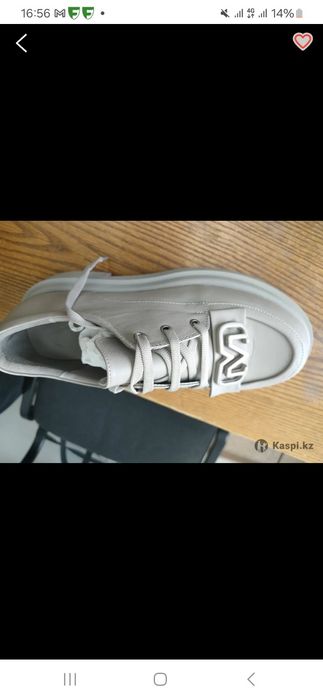Продам турейкие кроссовки новые