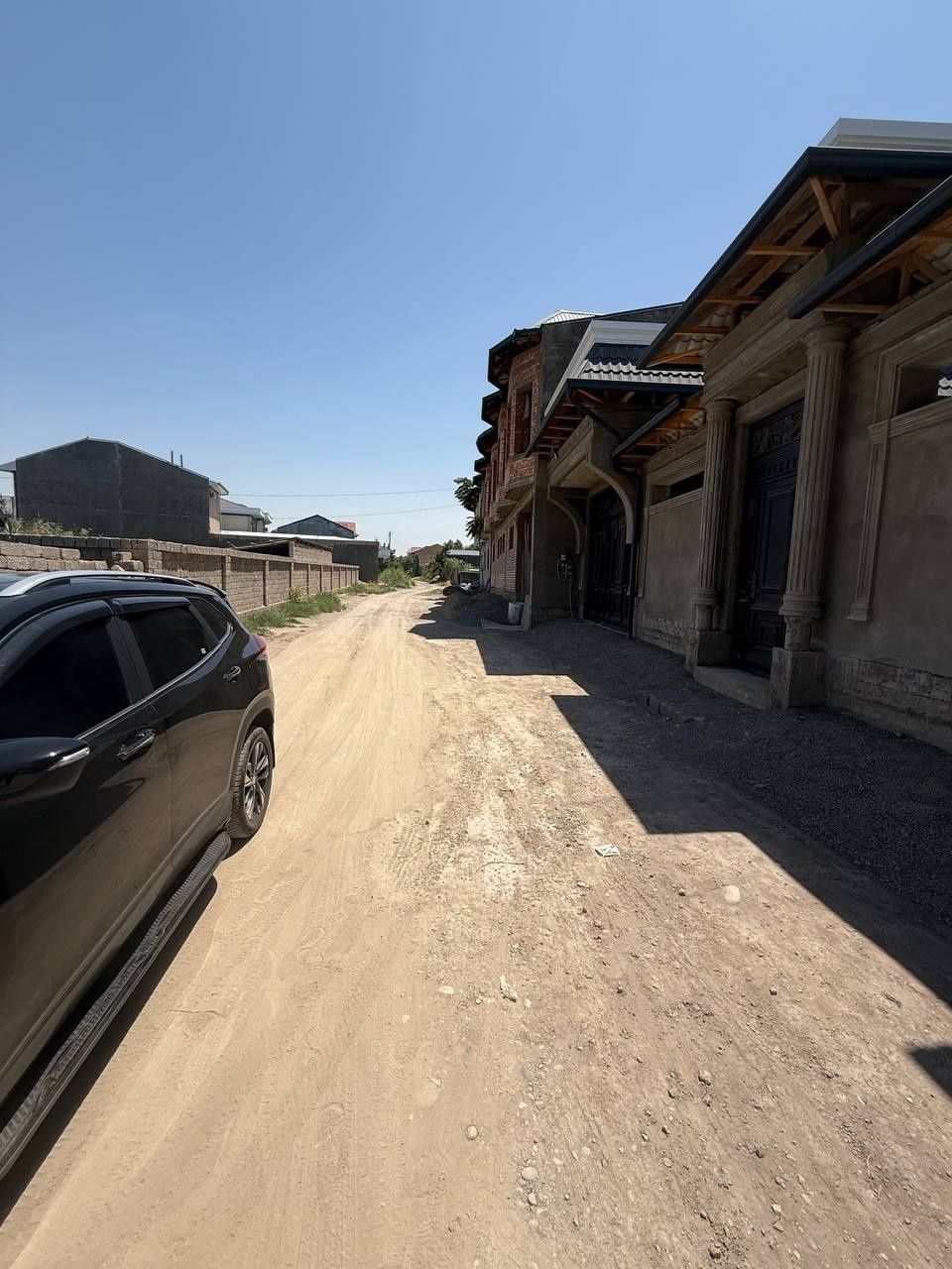 Алишеробод, продаётся земельный участок под строительство  4-сотки