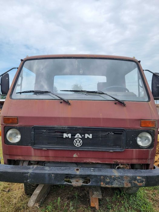 Vând piese MAN model 9136