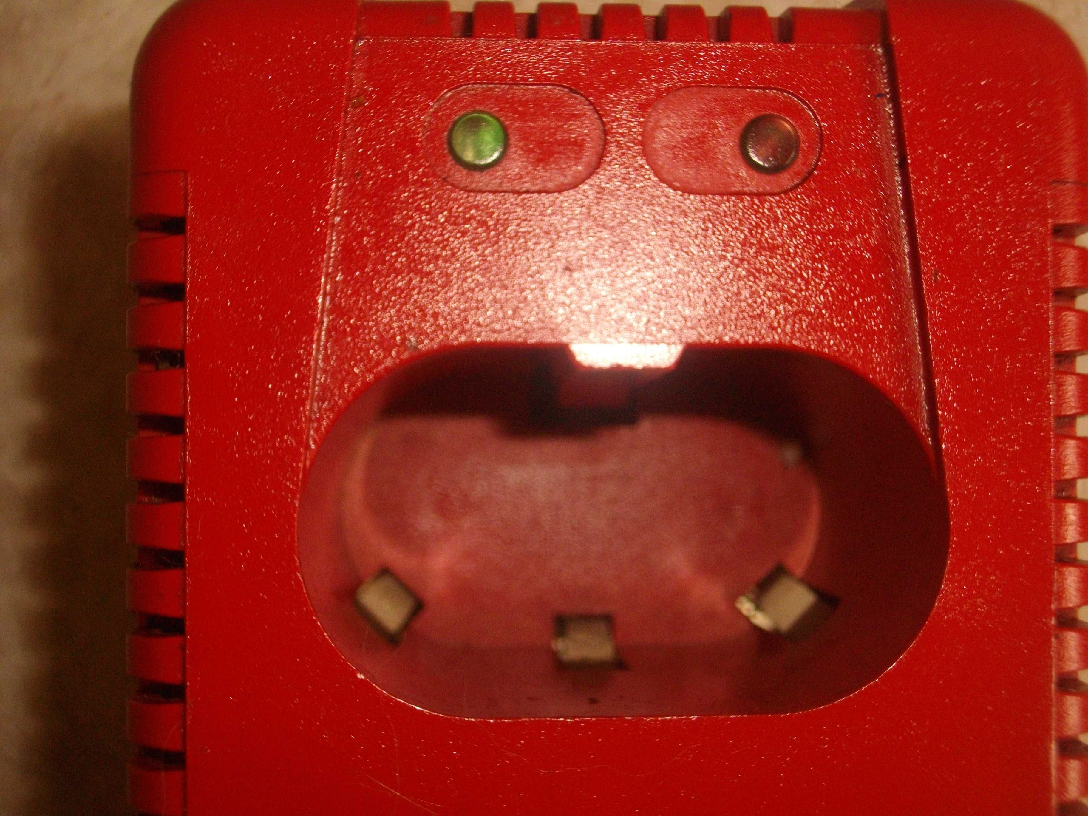 21V/18V Зарядно Универсално Кръгли Батерии HILTI  12V/BOSCH 1,9A-14,4V