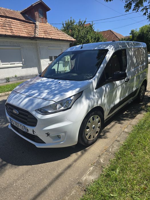 Vand sau schimb ford trnsit connect 1.6 disel an 2019