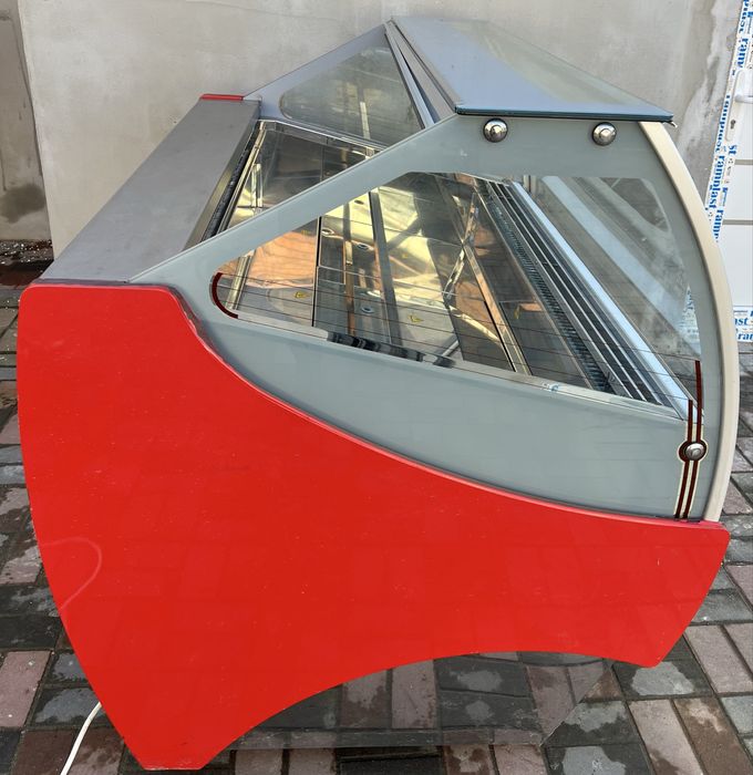 Vitrina frigorifica de inghetata cu motor interior Sevel