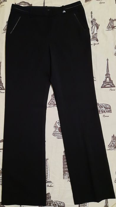 Vand pantaloni eleganti de dama
