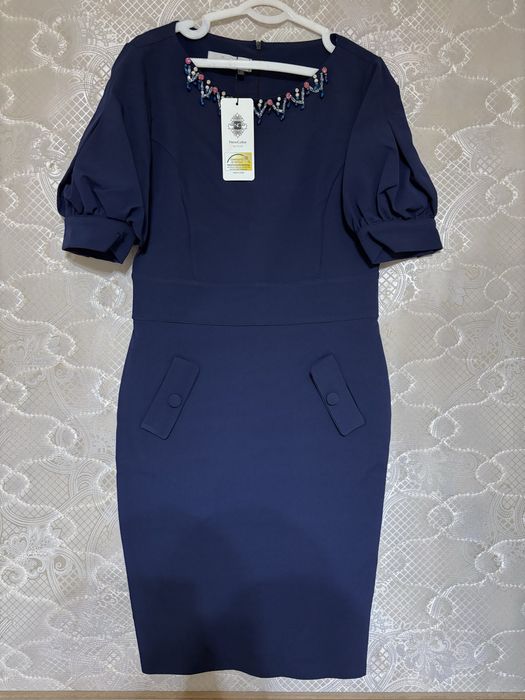 Платье нарядное новое