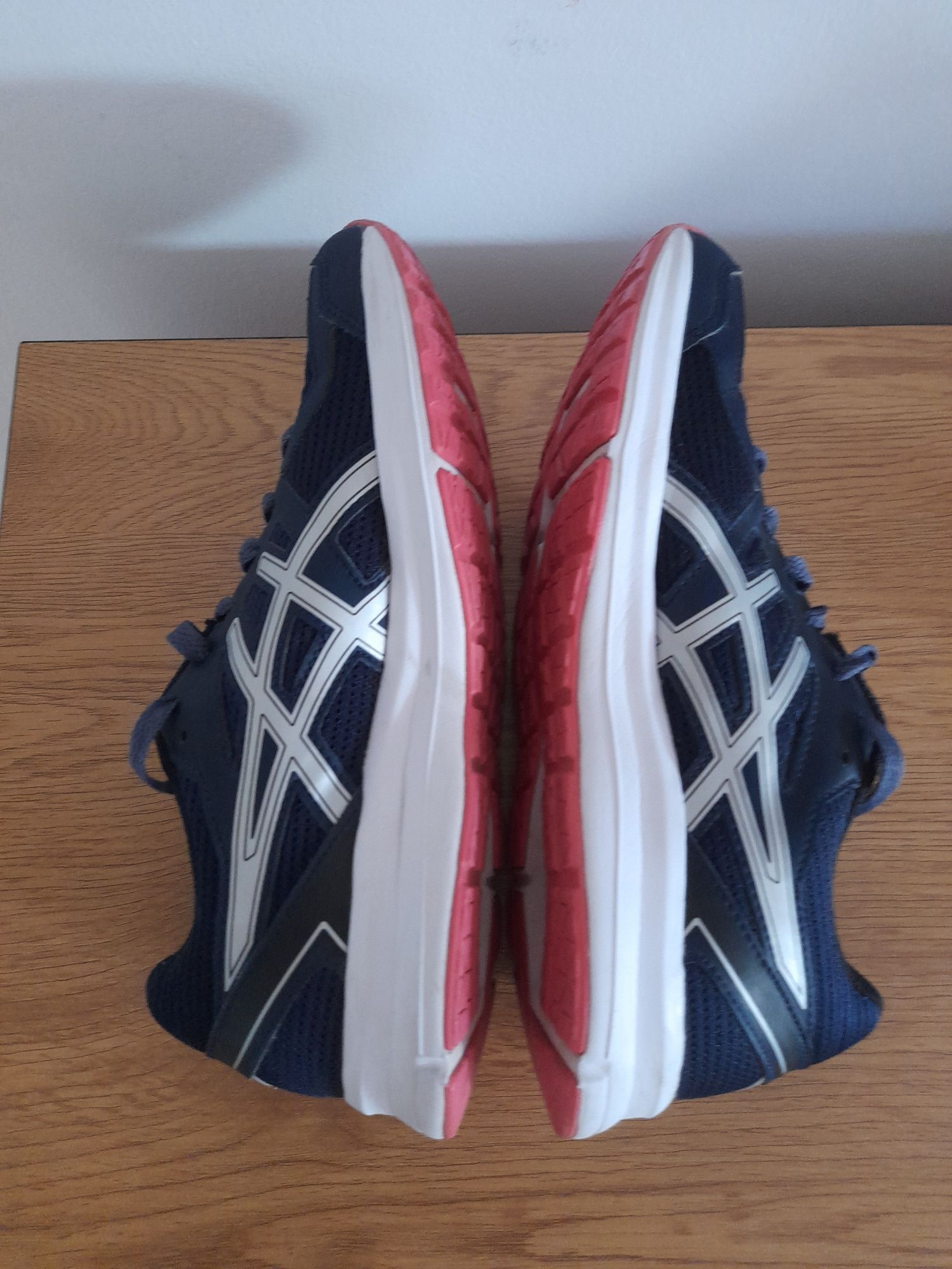 Incaltaminte Asics nr 39